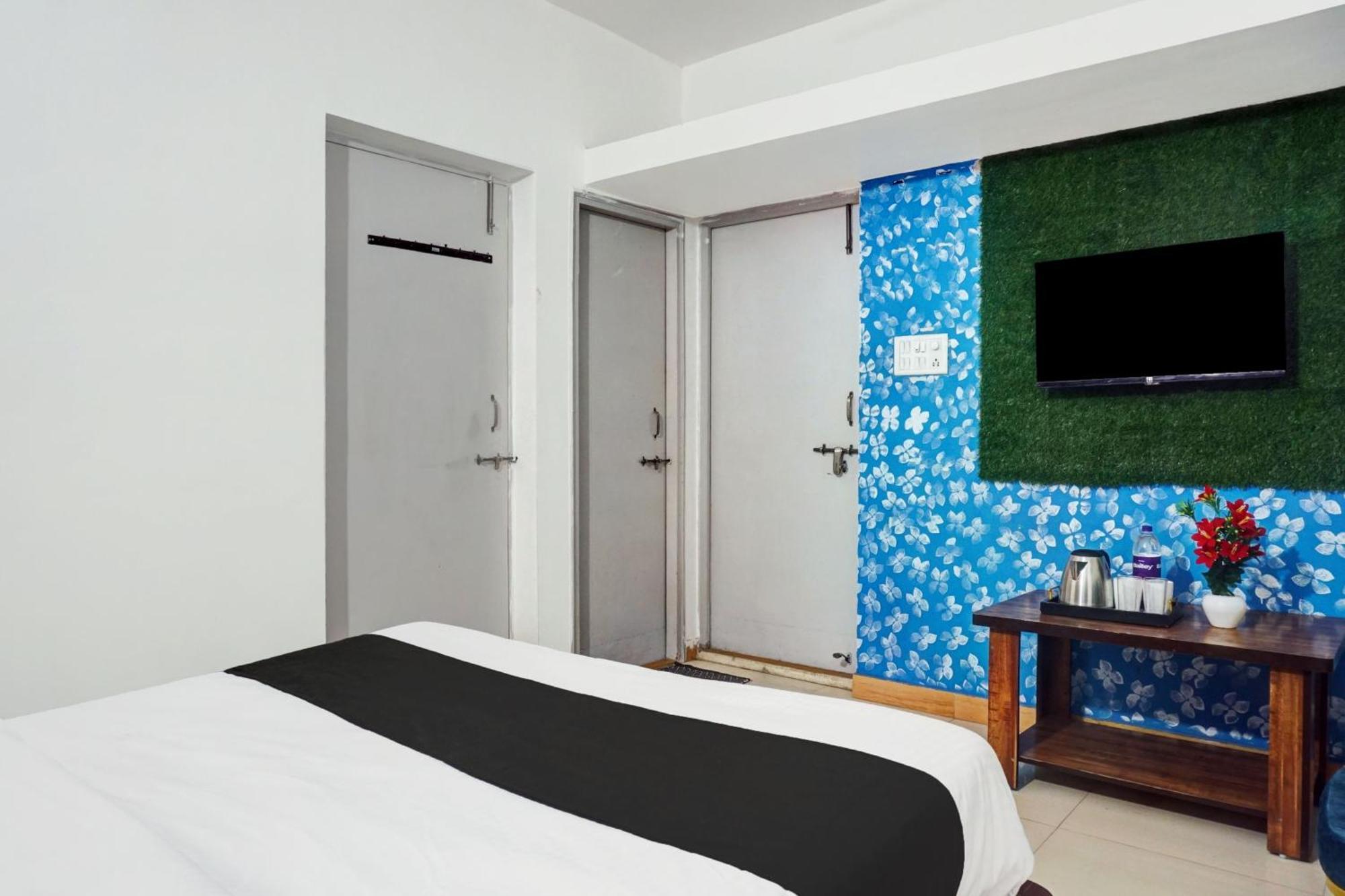Hotel O Nisarg Villa Пуна Экстерьер фото